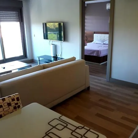 Armas Homes Apartament *